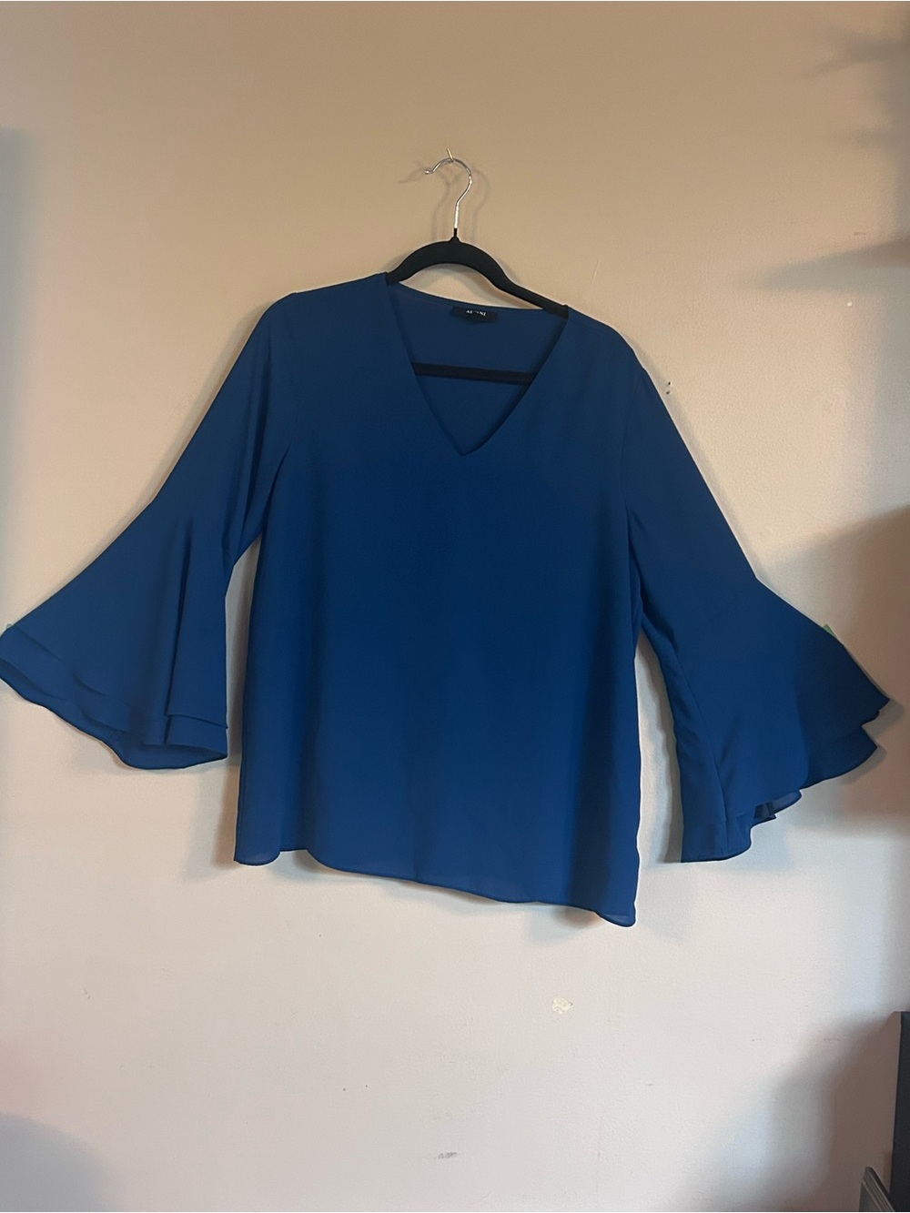 Alfani Women’s Size 12 Cobalt Blue V-Neck Ruffle Bell Sleeve Blouse - Picture 2 of 7